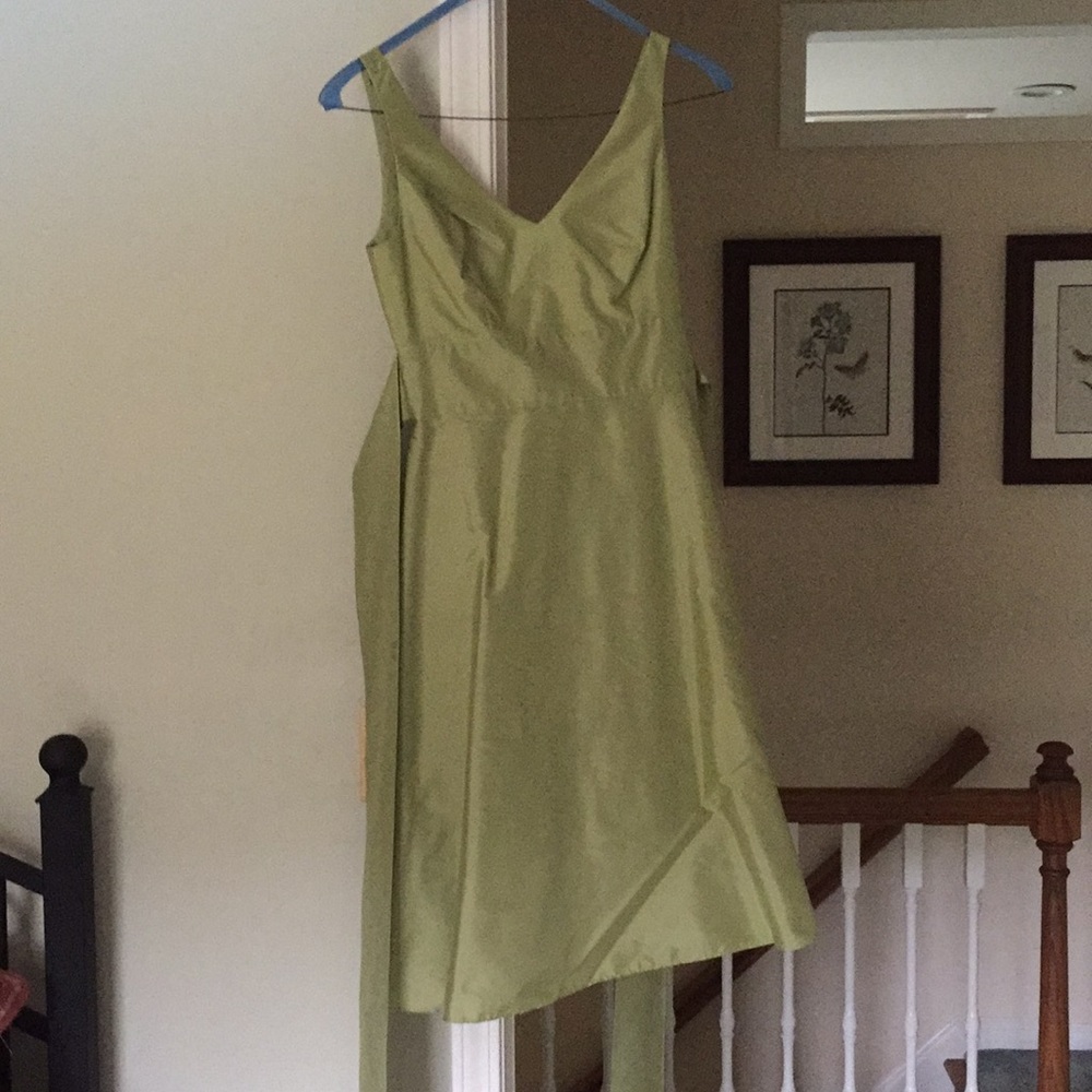 Dress - Picture 2 of 4